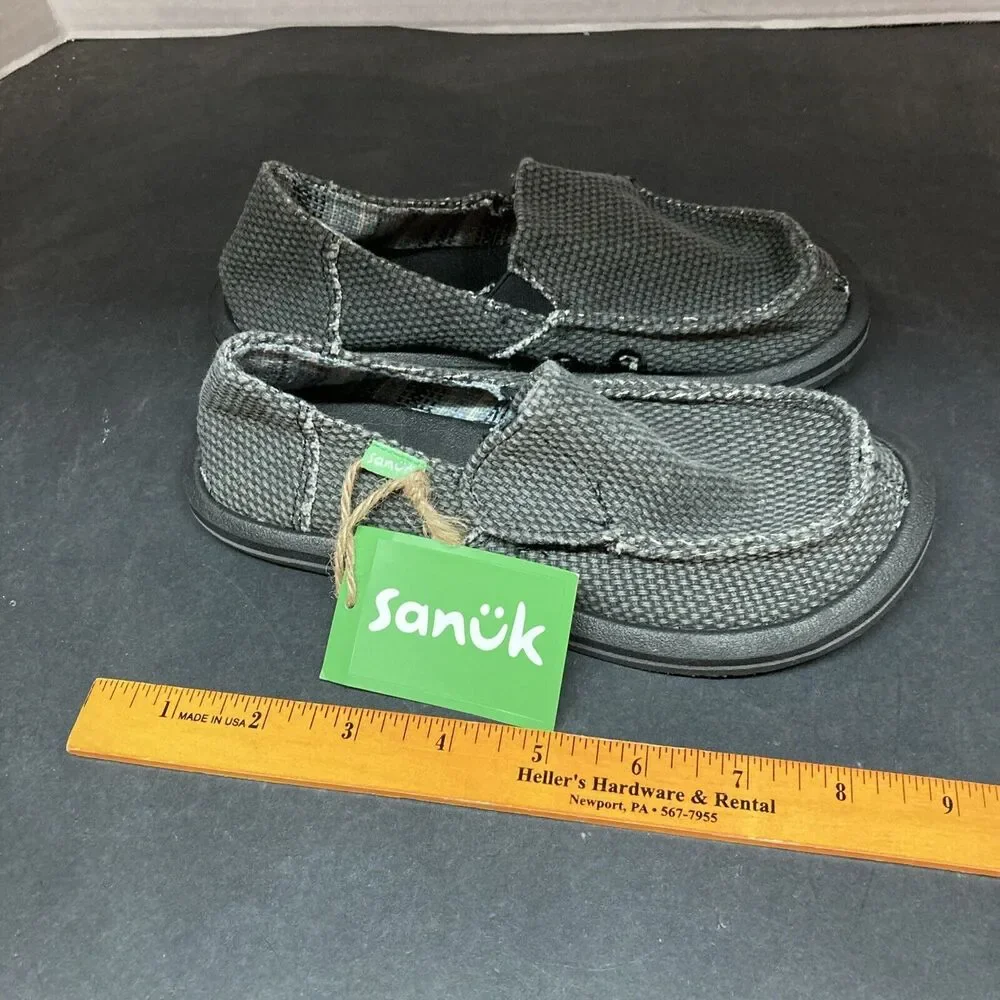 Sanuk Unisex Boys Girls Size 13 Vagabond Loafer Youth Grey